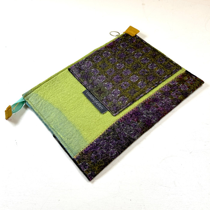 Accessory pouch 18