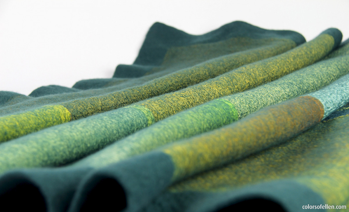 Soepele grand foulard over de bank | Blauw colorsofellen | Colorsofellen