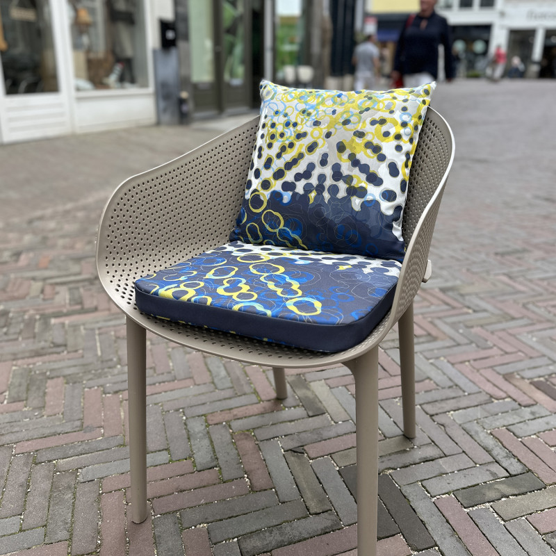 Outdoor Chairs with Colour and Comfort