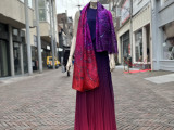 Festive Scarf for a Purple/Red Dress