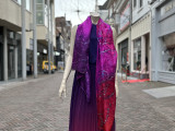 Festive Scarf for a Purple/Red Dress